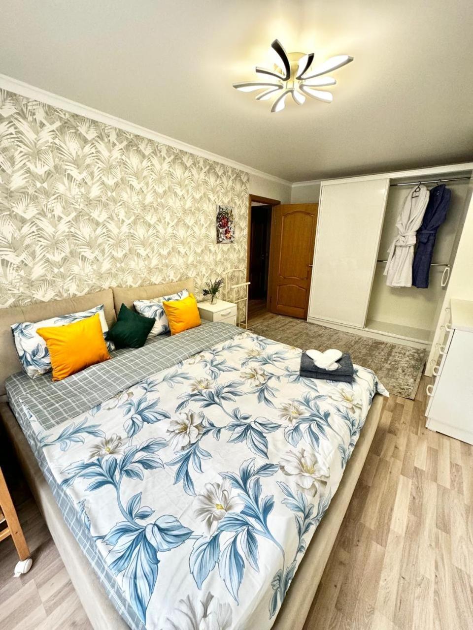 Four Bedrooms Apartment